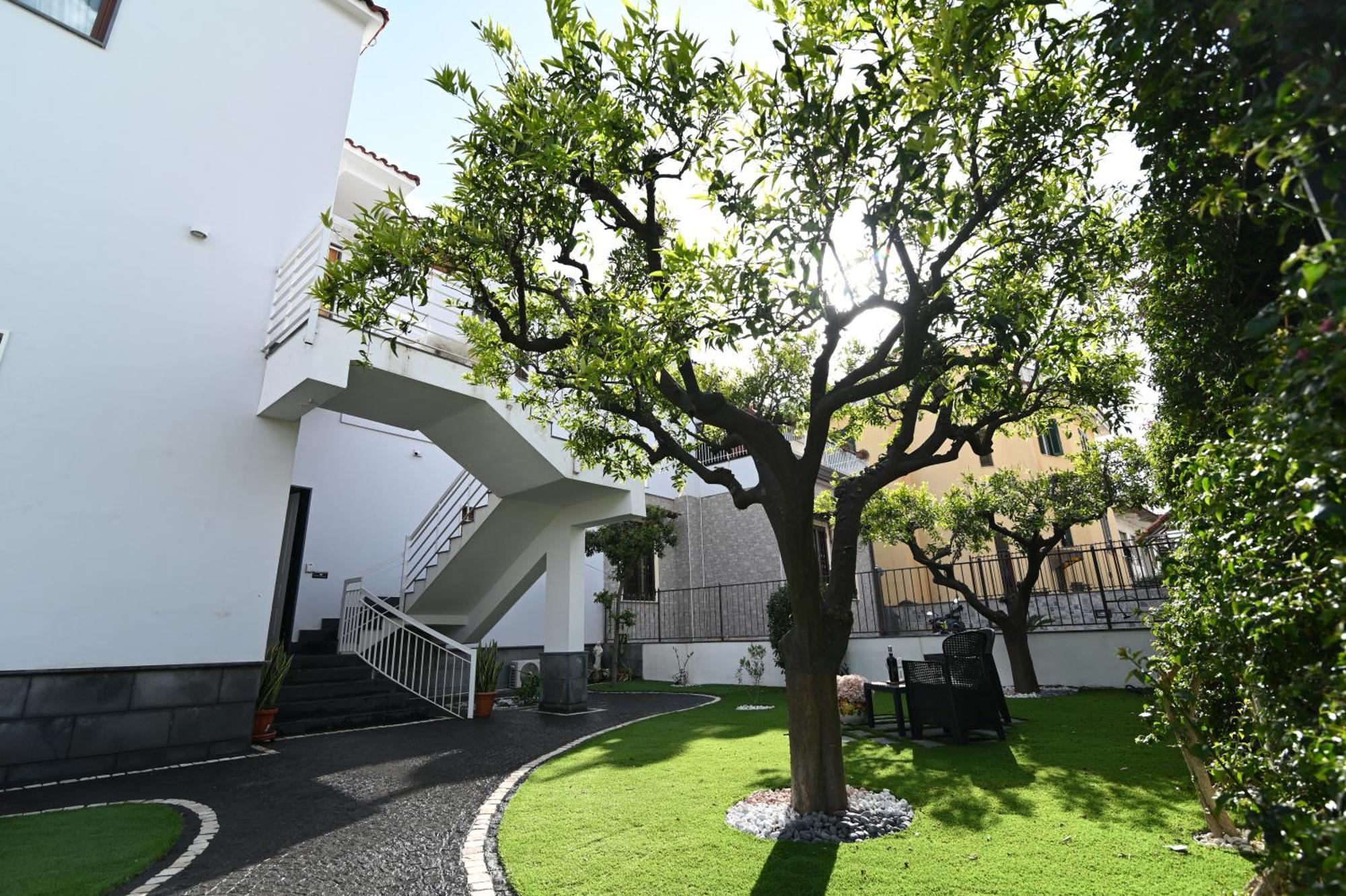 Slopes Suites And Spa Boscotrecase Esterno foto